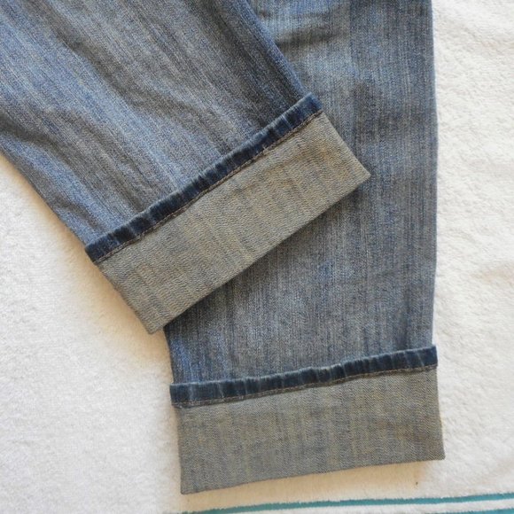 🌸SOLD🌸 TORRID JEANS Distressed Boyfriend Denim Size 20 - Picture 7 of 10